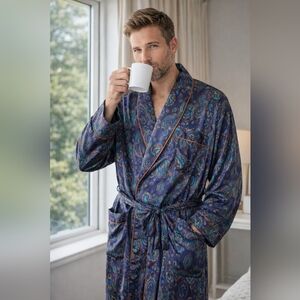 Number 1 London 90’s/80s Paisley Silky/Satin Unisex Robe L/XL
